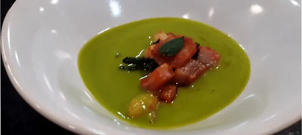 Crema espárragos y guisantes