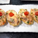 Receta de patatas rellenas de carne con salsa brava