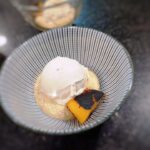 Receta de helado brioche con melocotón asado