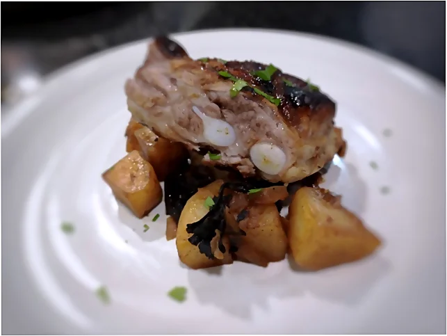 Costillas con trompetas de la muerte