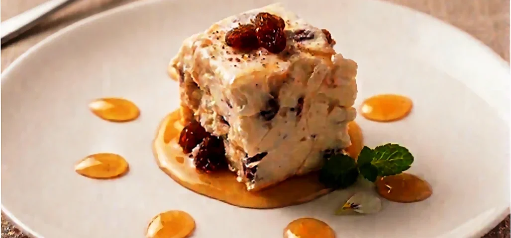 Mousse de pollo con pasas y vermut. Cursos de cocina de verano