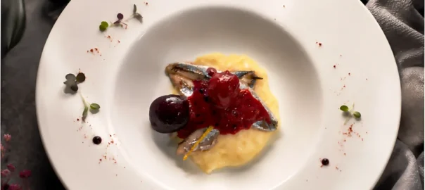 Boquerones en vinagre con frutas rojas Cursos de cocina para principiantes